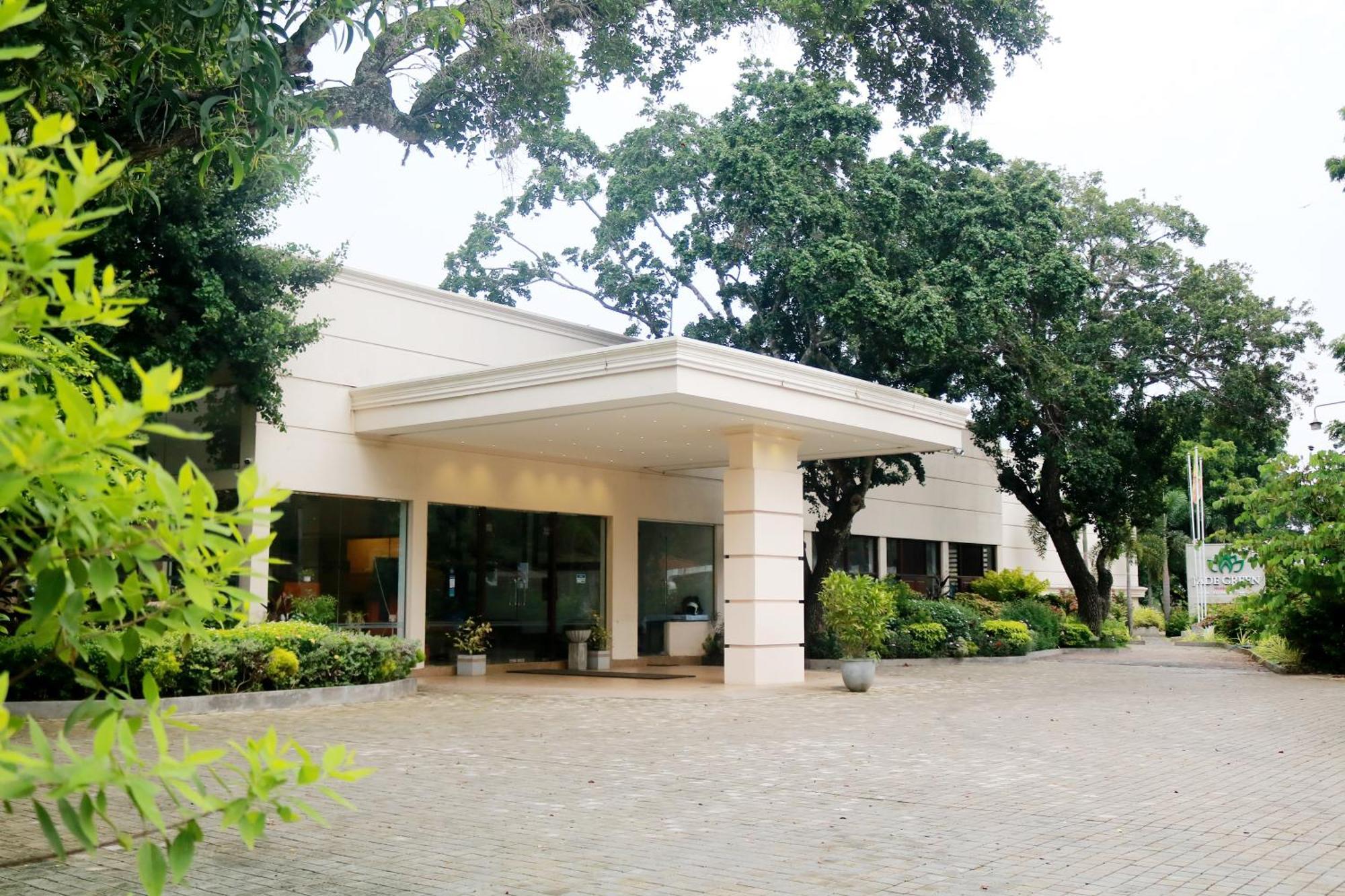 Jade Green Hotel Hambantota Esterno foto